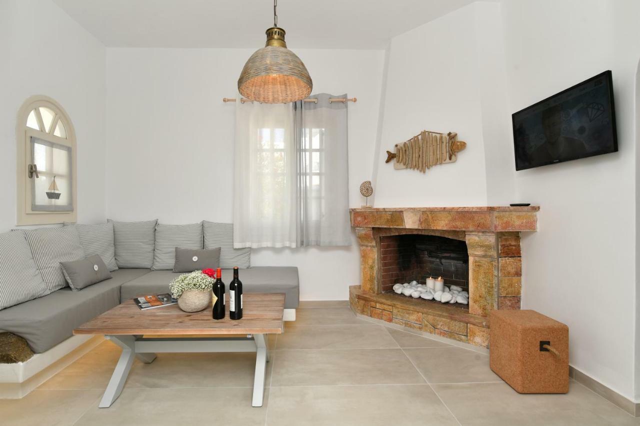 Corina Studios-Apartments Náousa Eksteriør billede