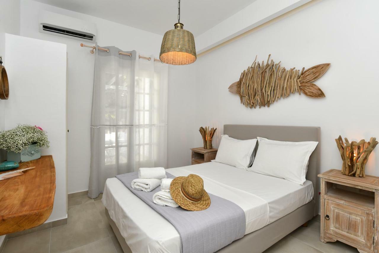 Corina Studios-Apartments Náousa Eksteriør billede