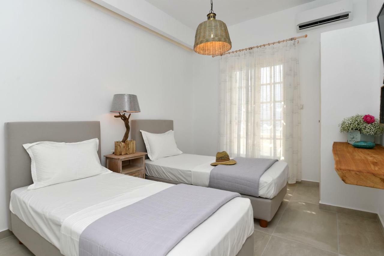 Corina Studios-Apartments Náousa Eksteriør billede